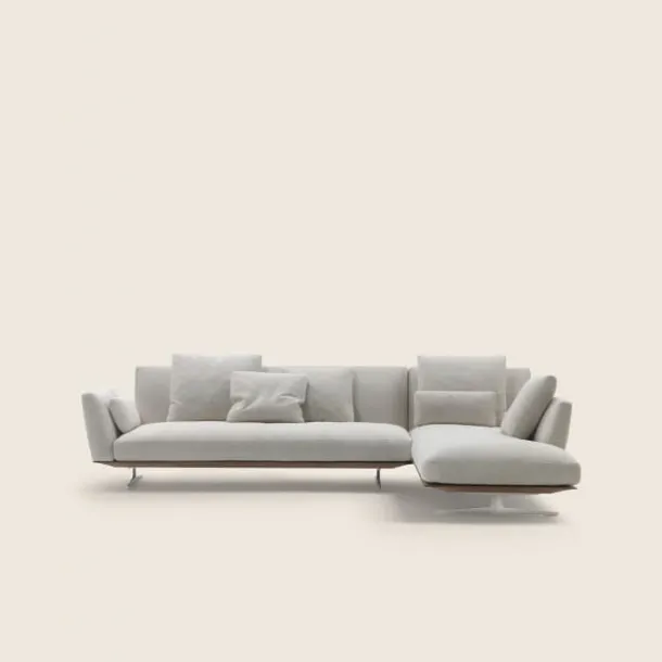 Evergreen sofa with chaise by Flexform