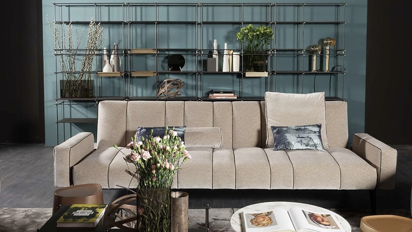 Italo linear sofa by Vibieffe