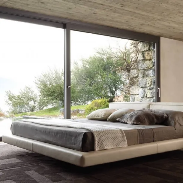 Leather bed with an essential design headboard Zenit by Desirèe