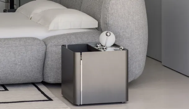 Malù Nightstand by Flou