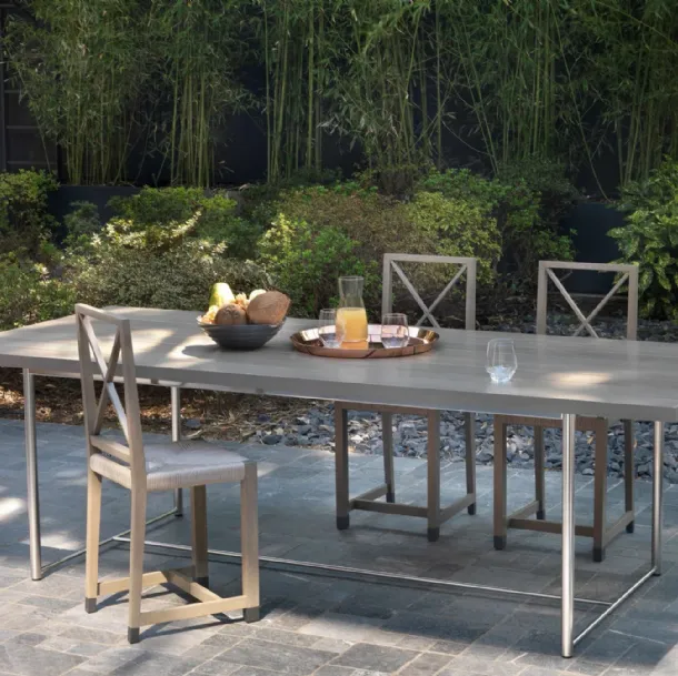 Levante wooden table by Flexform