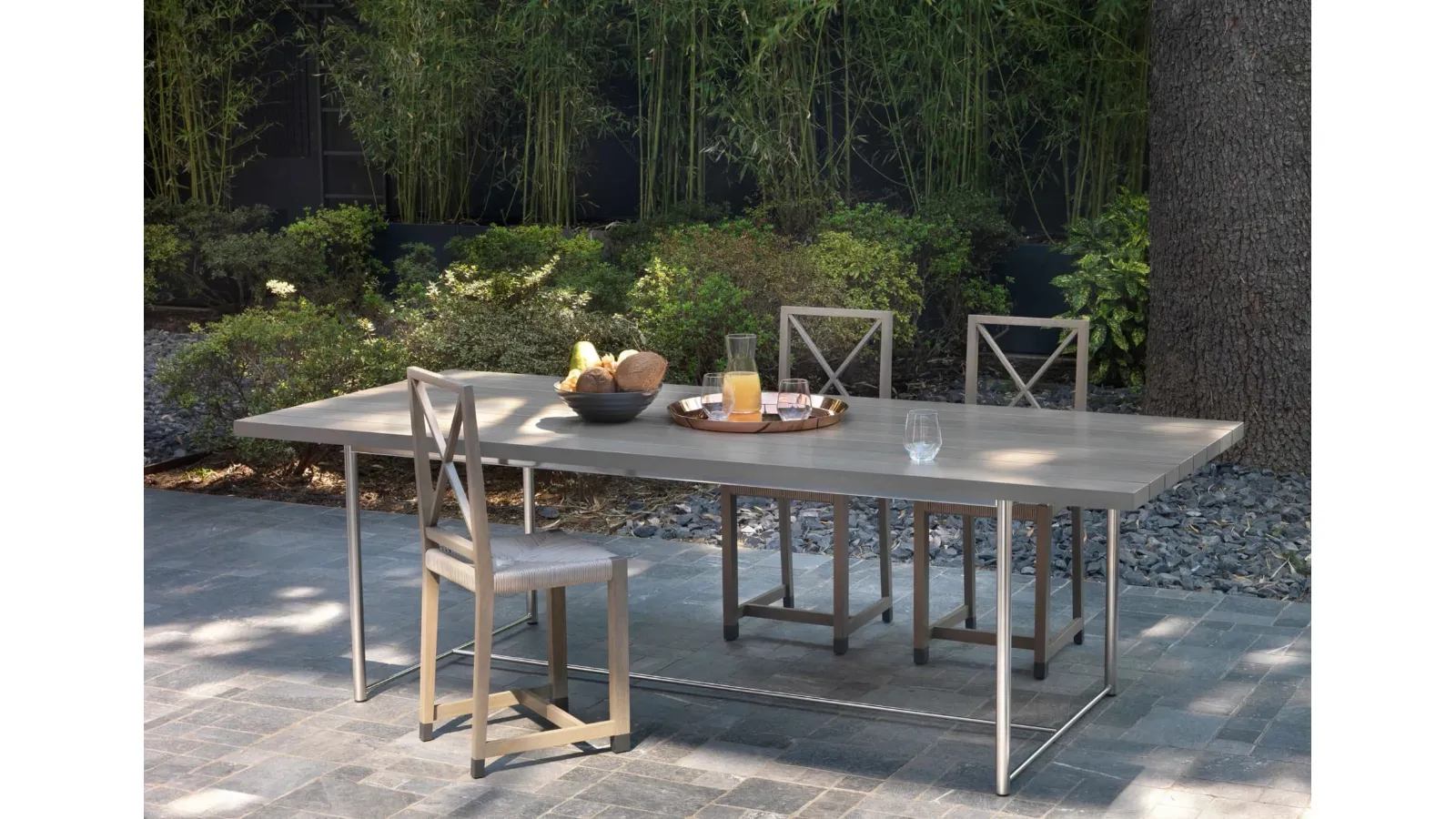 Levante wooden table by Flexform