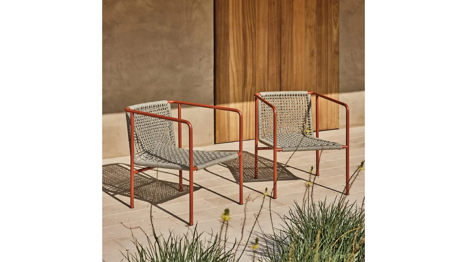 Ottavia metal armchair with braided rope by Flexform