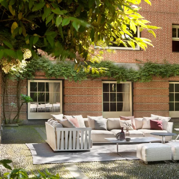 Zante wooden sofa by Flexform