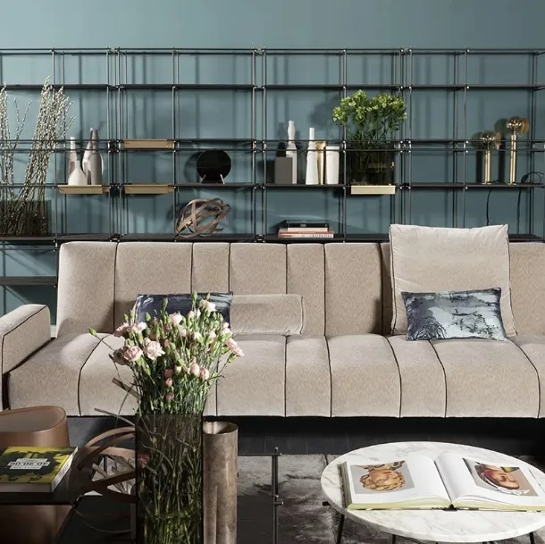 Italo linear sofa by Vibieffe