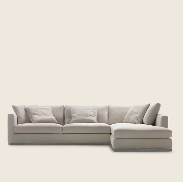 Magnum sofa with chaise longue by Flexform