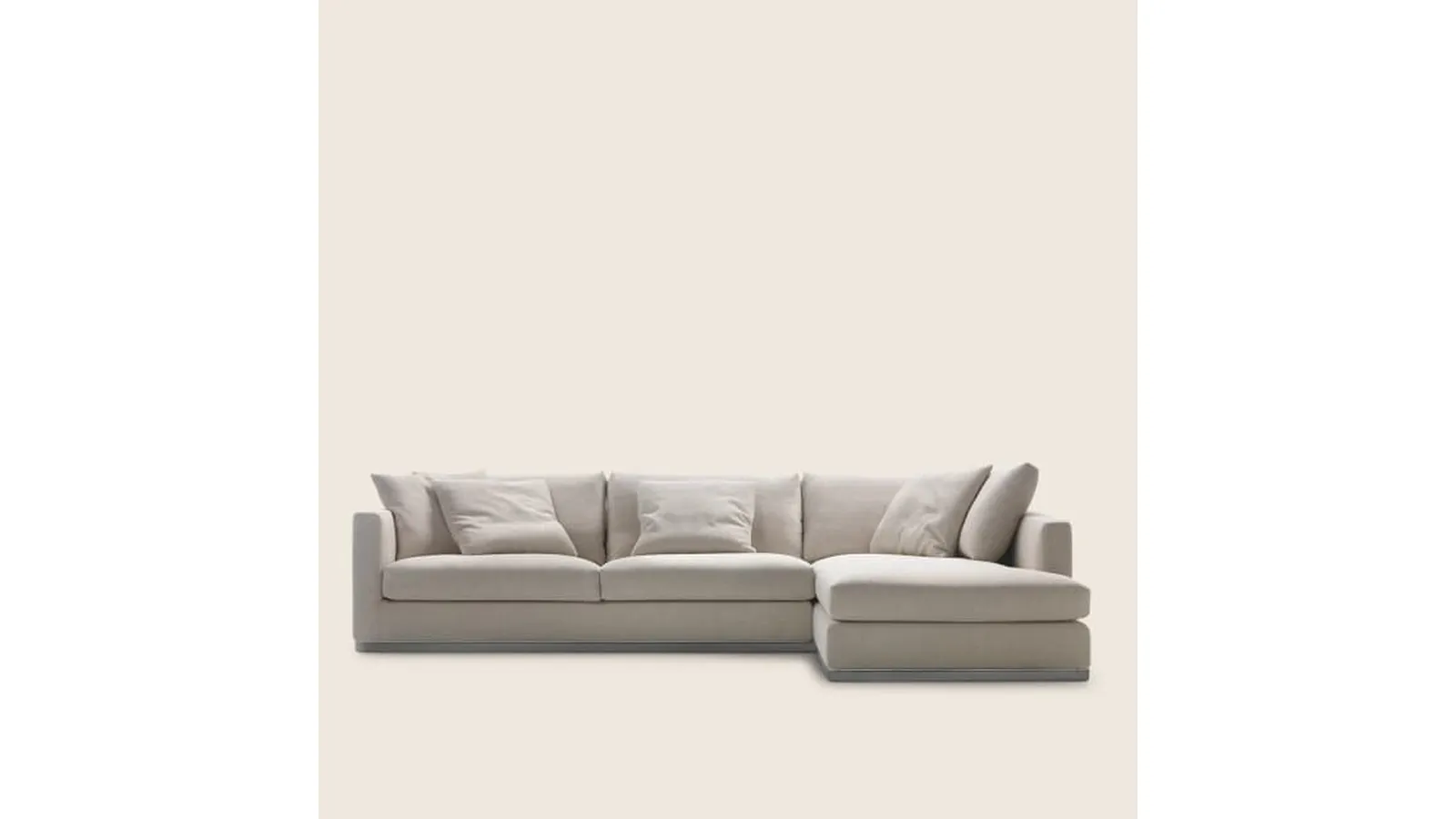 Magnum sofa with chaise longue by Flexform