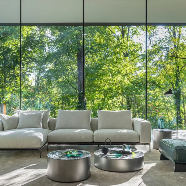 Savoye sofa with chaise by Desirèe