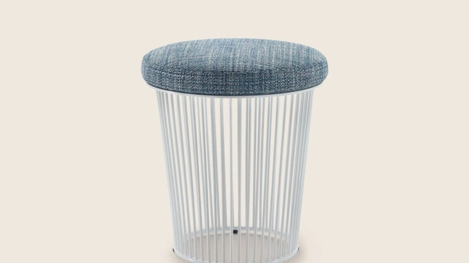 Berry Outdoor Pouf in fabric and metal by Flexform