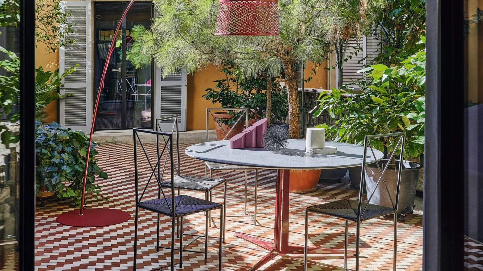 Fly Outdoor stone table by Flexform
