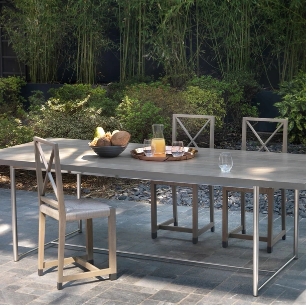 Levante wooden table by Flexform